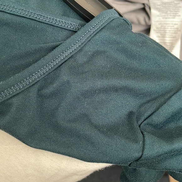 Yogalicious workout top - Picture 5 of 5